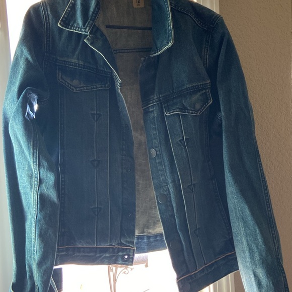 Jean jacket - Picture 9 of 9